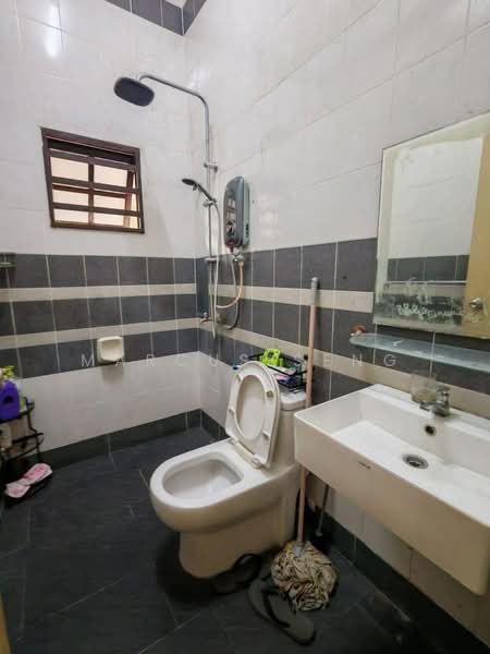 Semi-Detached House for Sale in Sunway City Ipoh (Ulu Kinta) - Marcus Seng - Bathroom - PropertyGuru.com.my