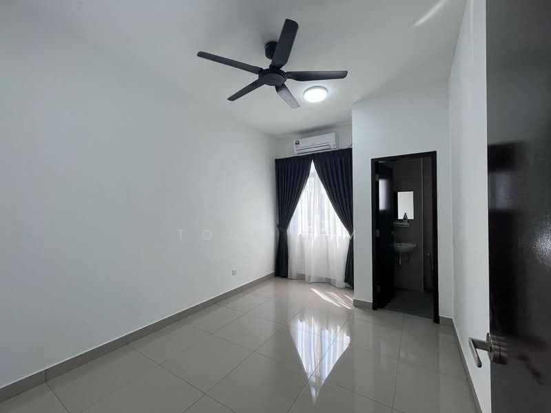 Rumah Teres 2 Tingkat untuk Disewa di Leisure Farm (Gelang Patah) - Tony Lim - Interior - PropertyGuru.com.my