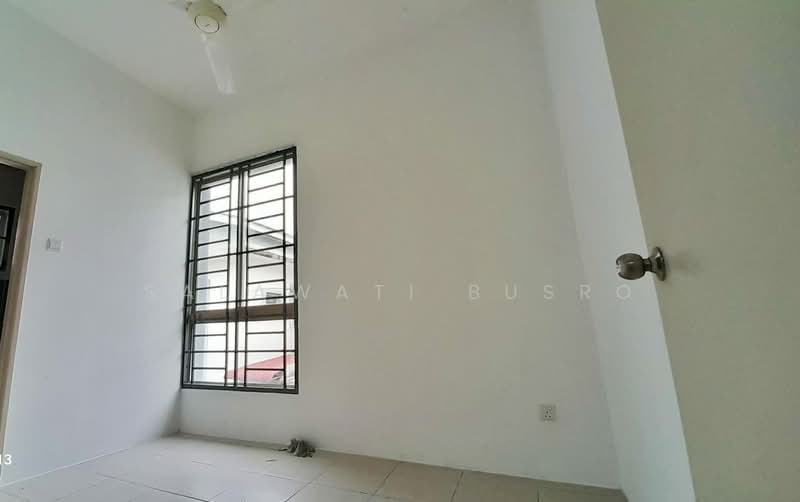 Semi-Detached House for Rent in Bandar Saujana Putra (Tanjong Duabelas) - Salawati Busro - Interior - PropertyGuru.com.my