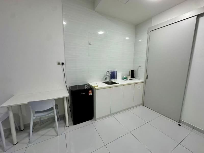 Servis Apartment untuk Disewa di Sky Trees - Amir Raziq - Kitchen - PropertyGuru.com.my