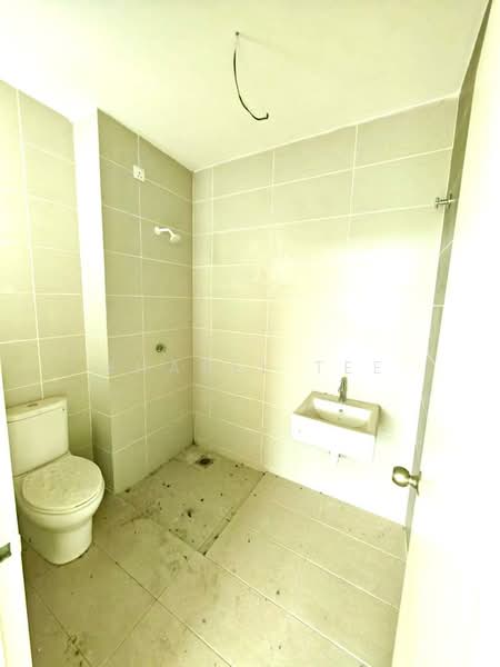 Rumah Teres 2 Tingkat untuk Dijual di Bandar Seri Impian (Kluang) - Shanel Tee - Bathroom - PropertyGuru.com.my