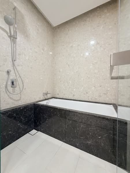 Servis Apartment untuk Disewa di Pavilion Damansara Heights, Windsor Suites - Max Lim - Bathroom - PropertyGuru.com.my