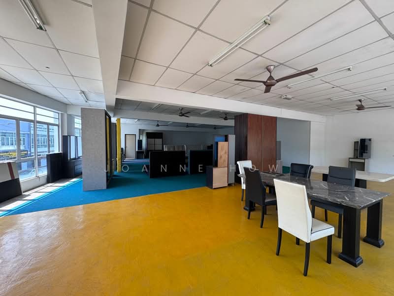 Shop for Rent in Taman Bukit Piatu Mutiara (Bukit Baru) - Joanne How - Interior - PropertyGuru.com.my