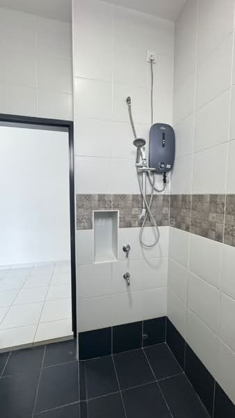 2-storey Terraced House for Rent in Johor Bahru (Johor) - Ivan Ong - Bathroom - PropertyGuru.com.my