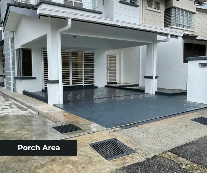 Rumah Berkembar untuk Dijual di Bandar Seri Putra (Bangi) - Kevin Loke - Exterior - PropertyGuru.com.my