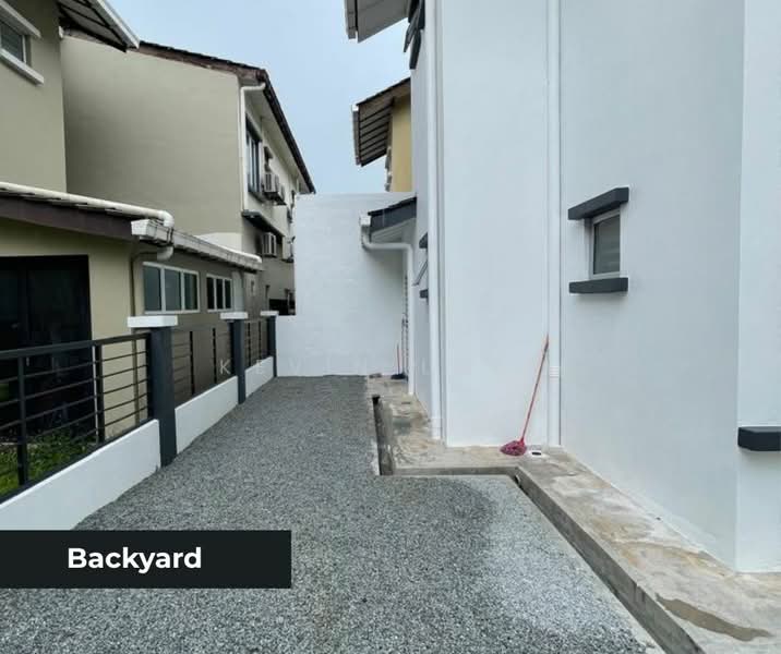 Rumah Berkembar untuk Dijual di Bandar Seri Putra (Bangi) - Kevin Loke - Exterior - PropertyGuru.com.my
