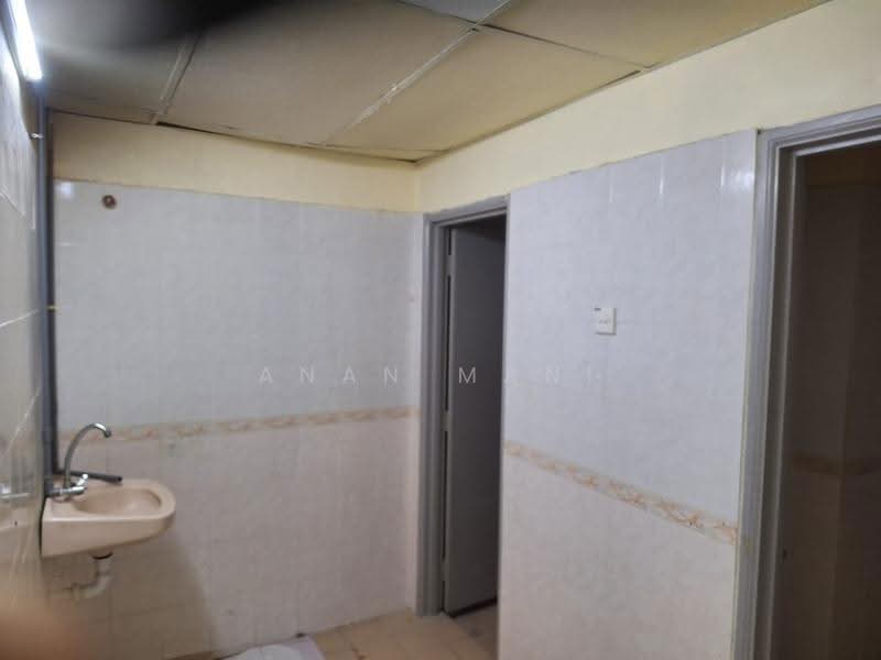 Shop / Office for Rent in Reko Sentral (Kajang) - Anan Mani - Bathroom - PropertyGuru.com.my