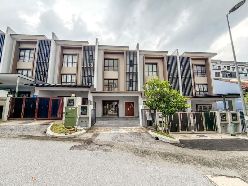 3-storey Terraced House for Sale in Gombak (Selangor) - Zul Hasif - PropertyGuru.com.my