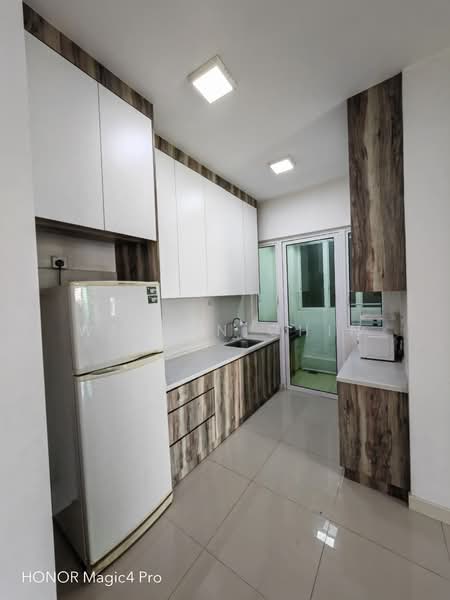 Condominium for Rent at Scenaria @ North Kiara Hills - Wilson Chin - Kitchen - PropertyGuru.com.my
