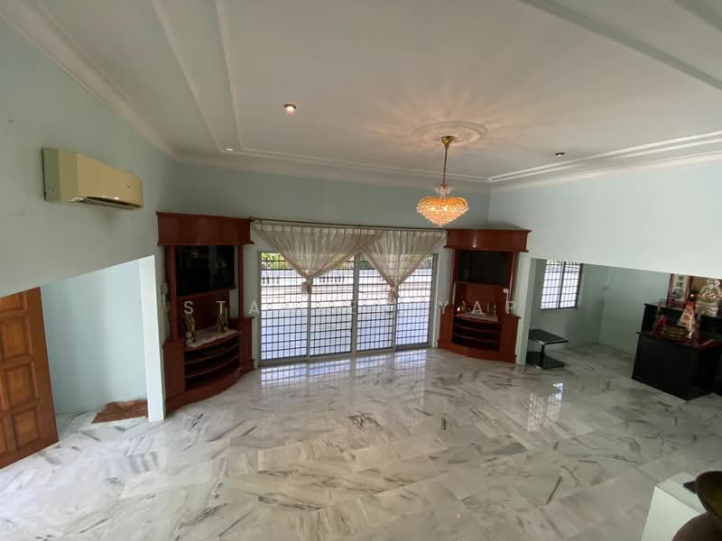 Bungalow for Sale in Taman Taynton View (Cheras) - Stanley Yap - Living Room - PropertyGuru.com.my