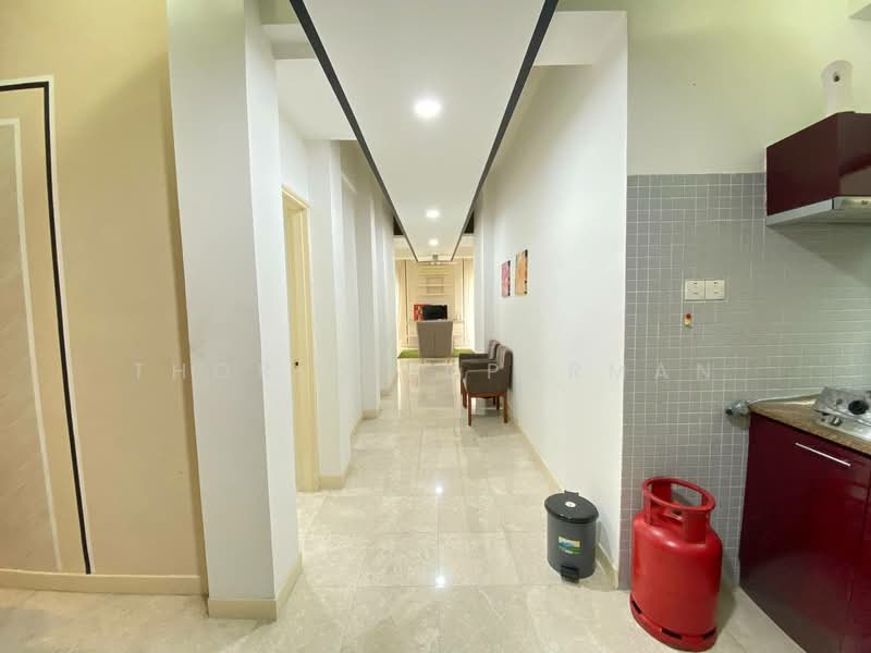 Kondominium untuk Disewa di 10 Semantan Suites - Thoriq Suparman - Corridor - PropertyGuru.com.my