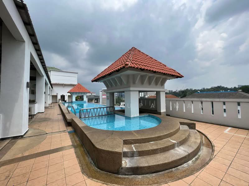 Kondominium untuk Disewa di 10 Semantan Suites - Thoriq Suparman - Pool - PropertyGuru.com.my