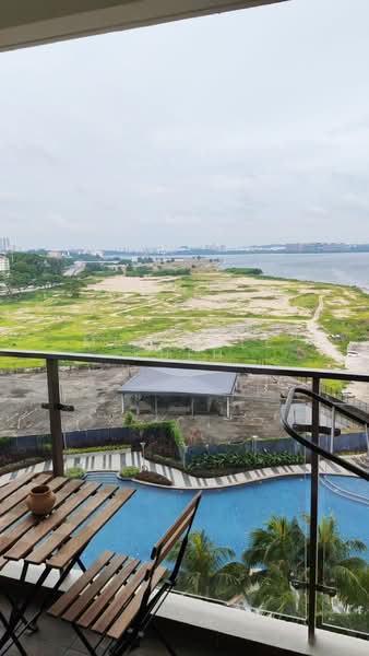 Servis Apartment untuk Disewa di Kings Bay @ Country Garden Danga Bay - Michelle Kueh - PropertyGuru.com.my