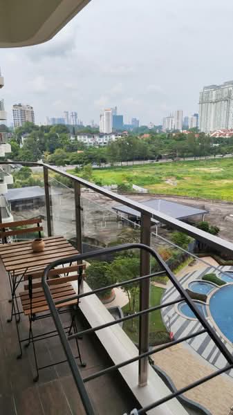 Servis Apartment untuk Disewa di Kings Bay @ Country Garden Danga Bay - Michelle Kueh - PropertyGuru.com.my