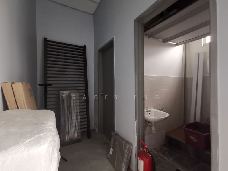 Shop / Office for Rent in Taman Nusa Sentral (Iskandar Puteri (Nusajaya)) - Tracey Eng - Bathroom - PropertyGuru.com.my