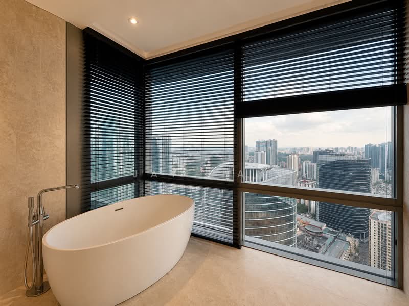 Kondominium untuk Dijual di Southpoint Residences - Jay Tian - Master Bathroom (with bath tub) - PropertyGuru.com.my