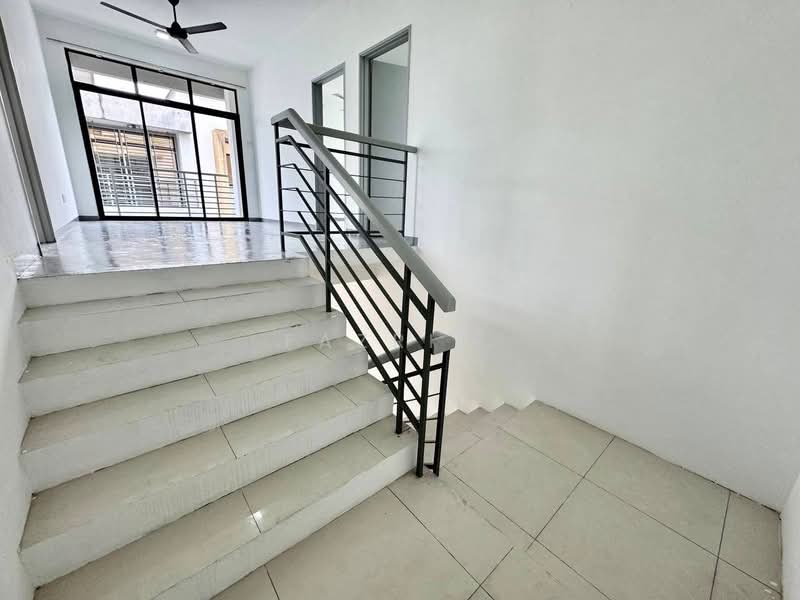 Rumah Berkembar untuk Dijual di Semenyih (Selangor) - Fazri . - PropertyGuru.com.my