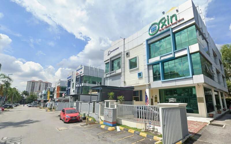 Shop / Office for Rent in Bandar Puteri Puchong (Puchong) - Kent Lee - Exterior - PropertyGuru.com.my