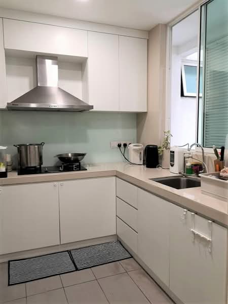 Kondominium untuk Disewa di The Regina - Jenny Ng - Kitchen - PropertyGuru.com.my