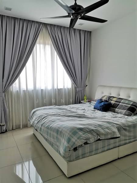 Kondominium untuk Disewa di The Regina - Jenny Ng - Bedroom - PropertyGuru.com.my