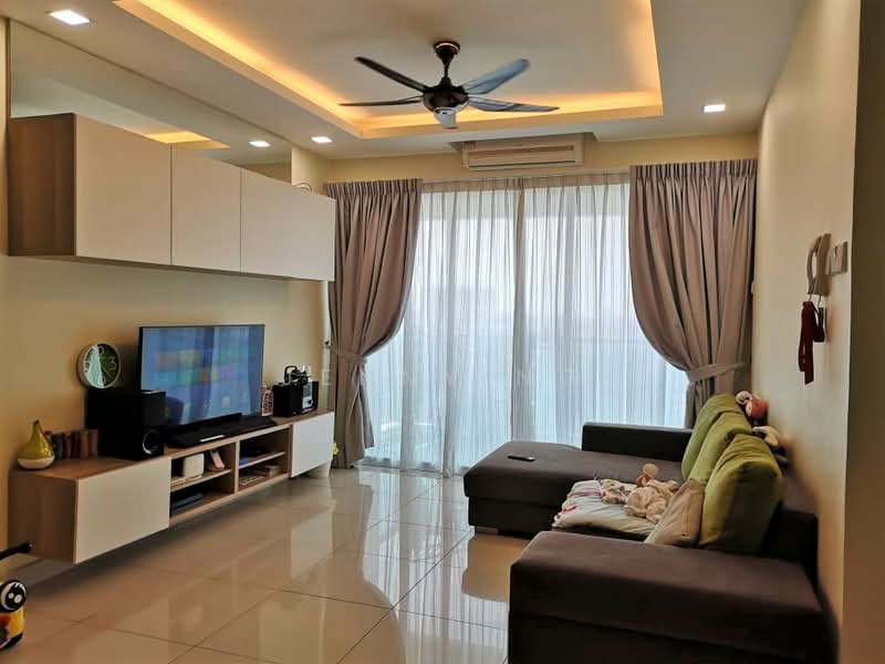 Kondominium untuk Disewa di The Regina - Jenny Ng - Living Room - PropertyGuru.com.my