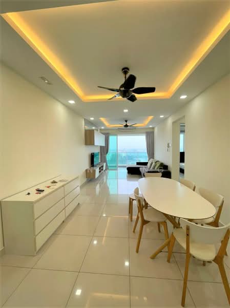 Kondominium untuk Disewa di The Regina - Jenny Ng - Living Room - PropertyGuru.com.my