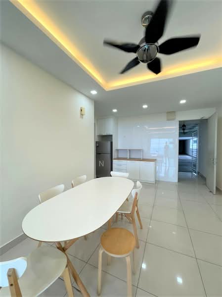 Kondominium untuk Disewa di The Regina - Jenny Ng - Dining Room - PropertyGuru.com.my