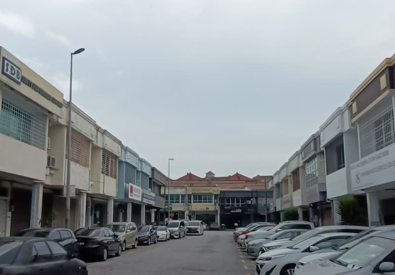 Shop for Rent in Bandar Puteri Puchong (Puchong) - Eric How - Exterior - PropertyGuru.com.my