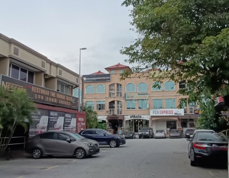Shop for Rent in Bandar Puteri Puchong (Puchong) - Eric How - Exterior - PropertyGuru.com.my