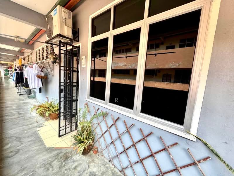 Apartment for Sale at Pangsapuri Ria (Semenyih Indah) - Fazri . - PropertyGuru.com.my