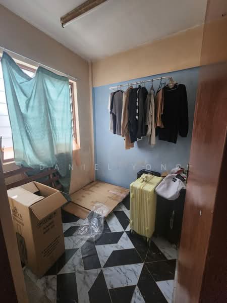 Rumah Flat untuk Dijual di Taman Daya - Jalan Enau 16,20 - Daniel Yong - Interior - PropertyGuru.com.my