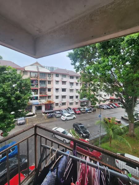 Rumah Flat untuk Dijual di Taman Daya - Jalan Enau 16,20 - Daniel Yong - Exterior - PropertyGuru.com.my