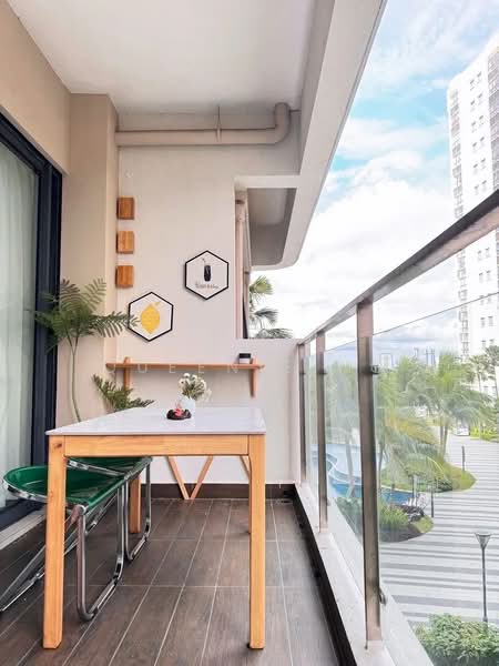 Condominium for Sale at Bay Point @ Country Garden Danga Bay - Queenie Ng - Balcony - PropertyGuru.com.my