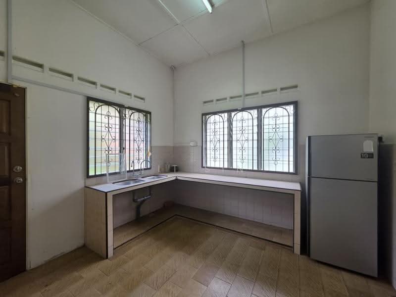 Bungalow House for Sale in Taman Kulai Besar (Kulai) - Yit Sin - Kitchen - PropertyGuru.com.my