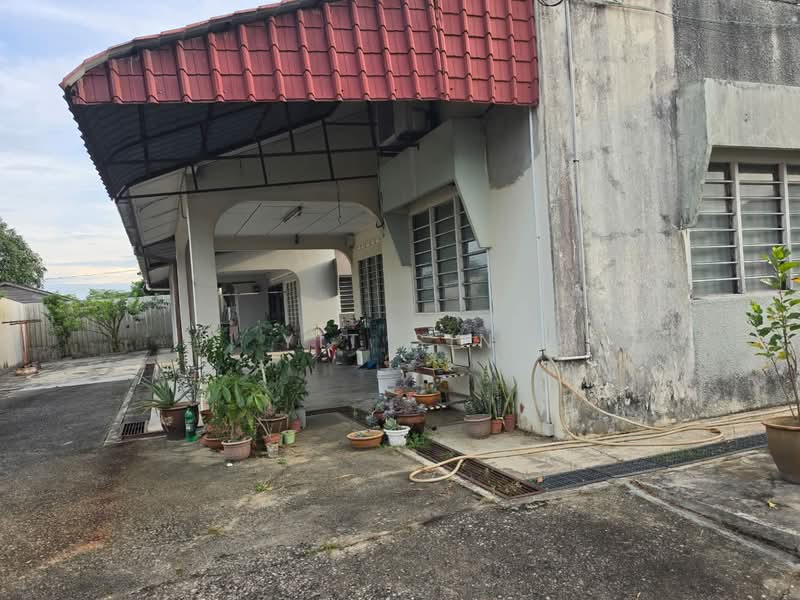 Rumah Banglo untuk Disewa di Taman Kulai Besar (Kulai) - Yit Sin - Exterior - PropertyGuru.com.my