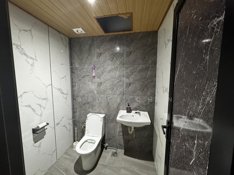 Shop / Office for Rent in Jalan Ipoh (Kuala Lumpur) - Gabriel Chin - Bathroom - PropertyGuru.com.my