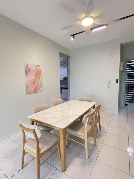 Service Residence for Rent at Sky Gardens Residences - John Pharn - Dining Room - PropertyGuru.com.my
