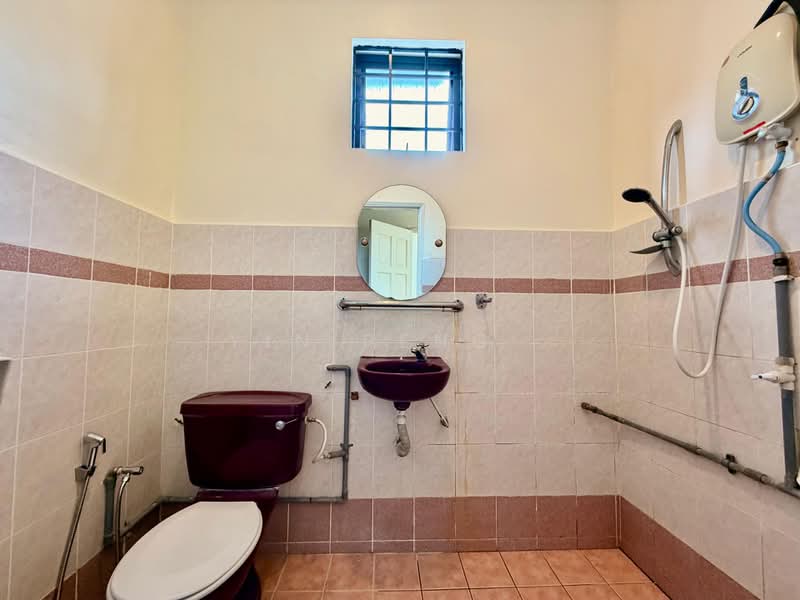 Rumah Teres 1 Tingkat untuk Disewa di Taman Tun Dr Ismail (Kuala Lumpur) - Yin Peng . - Bathroom - PropertyGuru.com.my