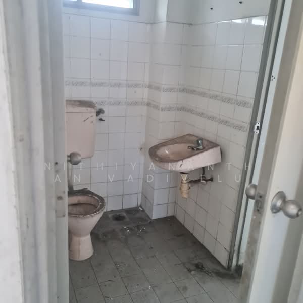 Rumah Teres untuk Dijual di Usj 12 (Subang Jaya) - Nithiyananthan Vadivelu - PropertyGuru.com.my