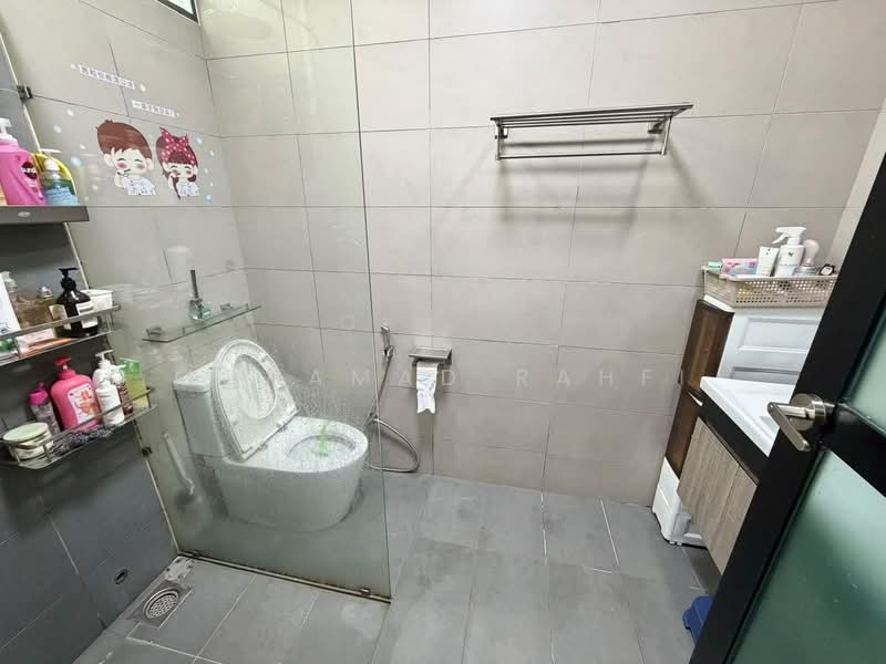 2-storey Terraced House for Sale in Bandar Seri Alam (Masai) - Mohamad Rahfi - Bathroom - PropertyGuru.com.my