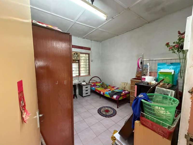 Terraced House for Sale in Kepong (Kuala Lumpur) - Jessie Lin - Bedroom - PropertyGuru.com.my