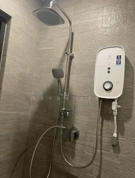 Service Residence for Rent at Atwater : Service Residences - Bryan Lee - Bathroom - PropertyGuru.com.my