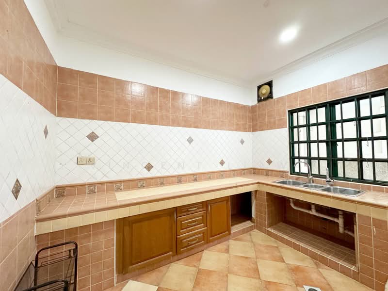 Bungalow for Sale in Tropicana (Selangor) - Vincent Liaw - Kitchen - PropertyGuru.com.my