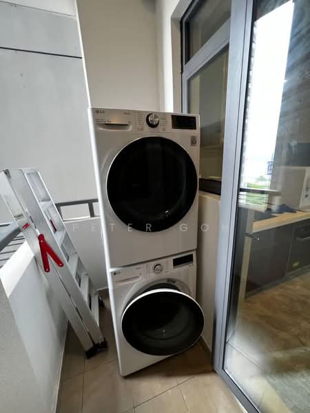 Servis Apartment untuk Dijual di R&F Princess Cove Phase 1 - Peter Goh - Balcony - PropertyGuru.com.my