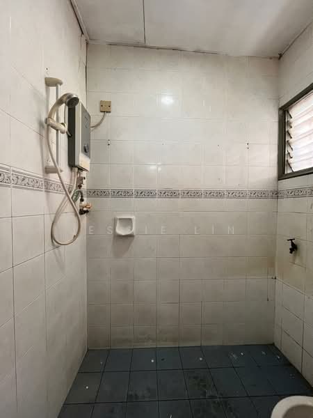 Rumah Teres 1 Tingkat untuk Disewa di Taman Sri Segambut (Segambut) - Jessie Lin - Bathroom - PropertyGuru.com.my