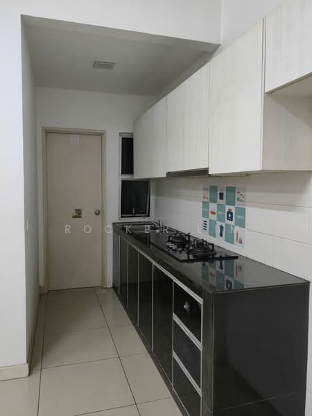 Servis Apartment untuk Dijual di Greenfield Regency - Rocker Lim - Kitchen - PropertyGuru.com.my