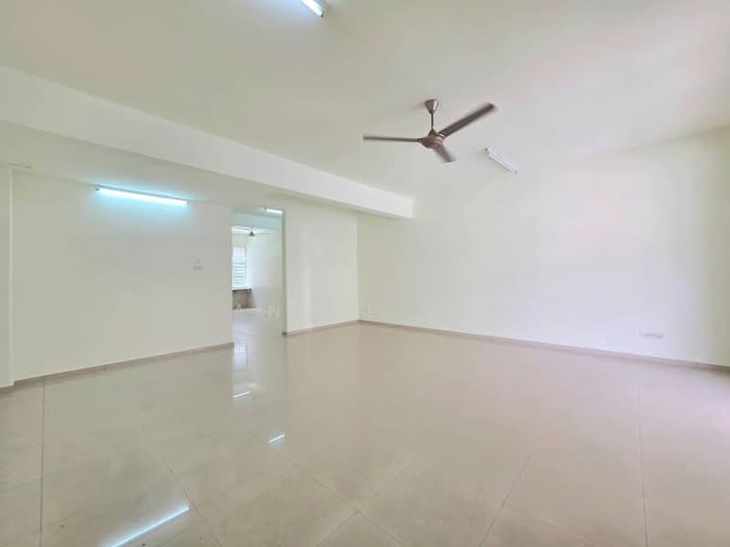 2-storey Terraced House for Sale in Taman Semabok Perdana (Semabok) - Angie Ng - Living Room - PropertyGuru.com.my