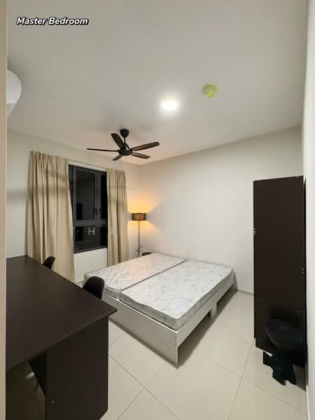 Servis Apartment untuk Disewa di Seiring Residensi - Ethan Chong - Master Bedroom - PropertyGuru.com.my