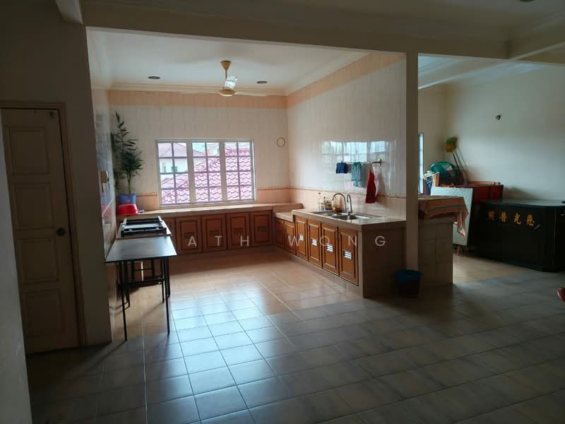Semi-Detached House for Sale in Sabak Bernam (Selangor) - Kath Wong - Kitchen - PropertyGuru.com.my