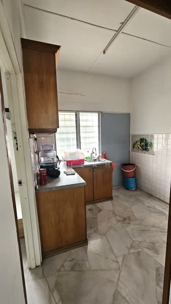 Rumah Teres 1 Tingkat untuk Dijual di Taman Ria (Klang) - Jane Cheah - Kitchen - PropertyGuru.com.my